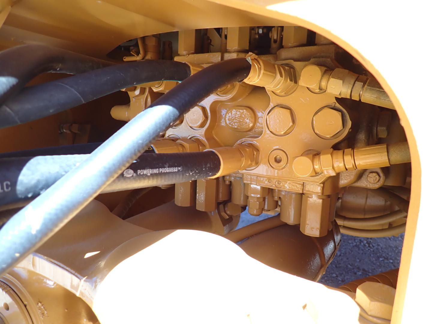 ./imagenes/INVOICE/2019/10220/RETROEXCAVADORA CASE_580M (26).JPG